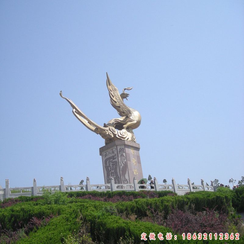 景区凤凰铜雕（1）