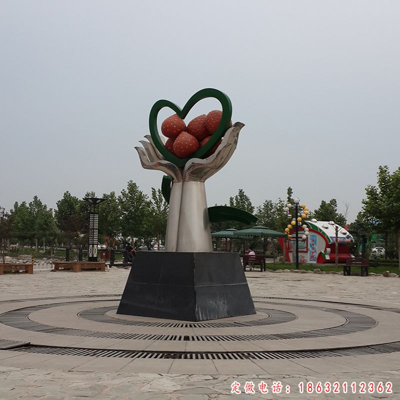 不锈钢草莓雕塑（1）