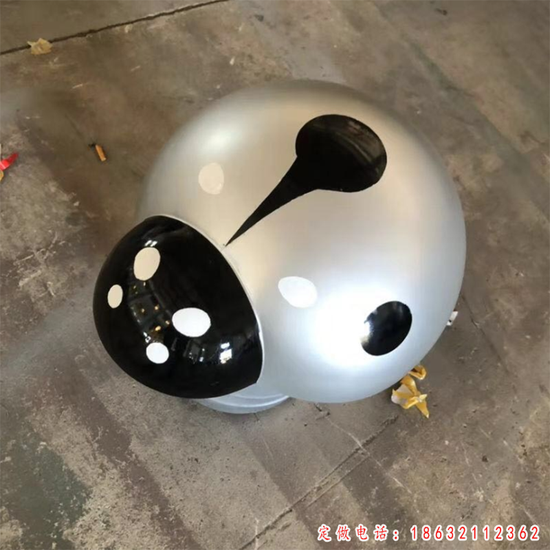 不锈钢瓢虫雕塑（2）