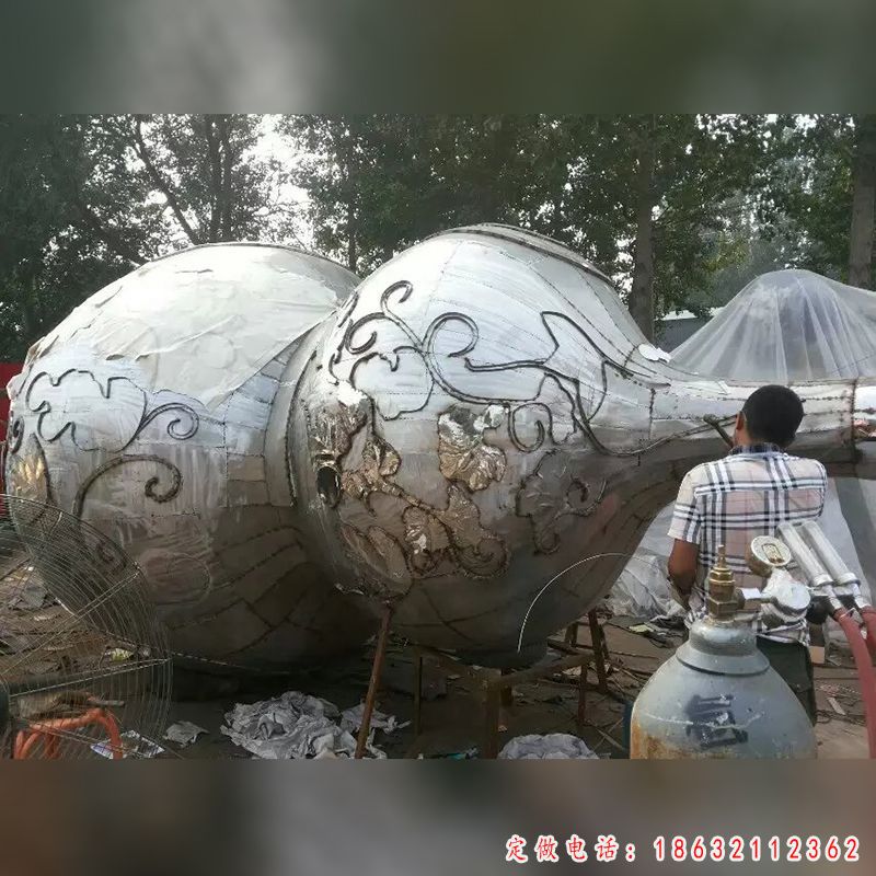 大型葫芦雕塑（1）
