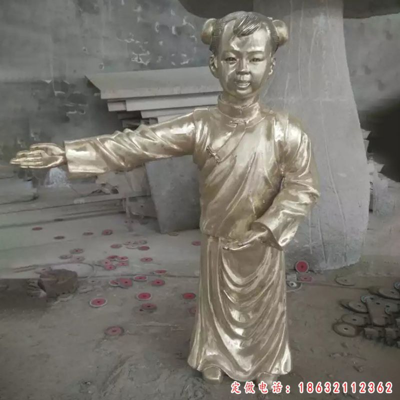 迎宾童子人物铜雕（2）