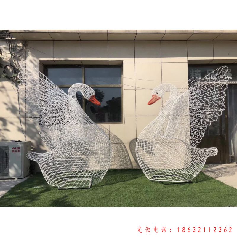 不锈钢展翅天鹅雕塑（1）