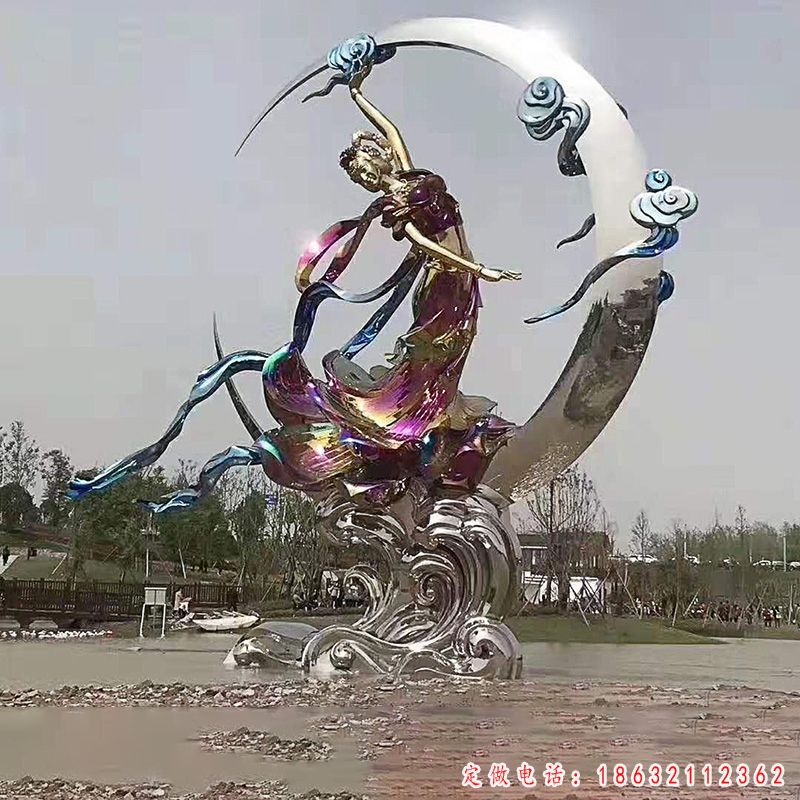嫦娥奔月雕塑（1）