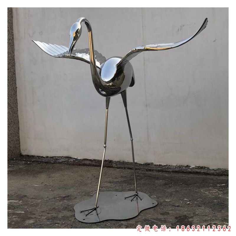 不锈钢锻造展翅仙鹤雕塑（1）