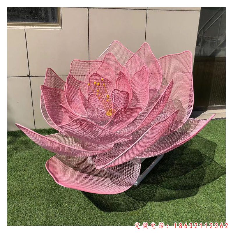 草坪不锈钢荷花雕塑 （1）