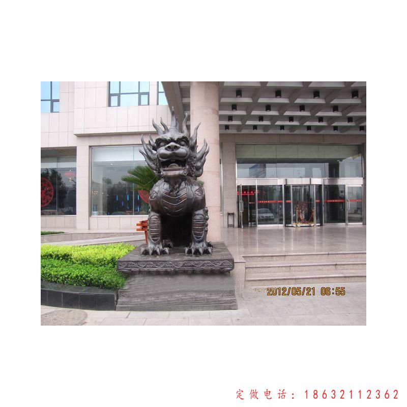 企业麒麟动物标志景观铜雕（1）