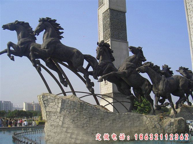 八马奔腾铜雕，广场景观铜雕