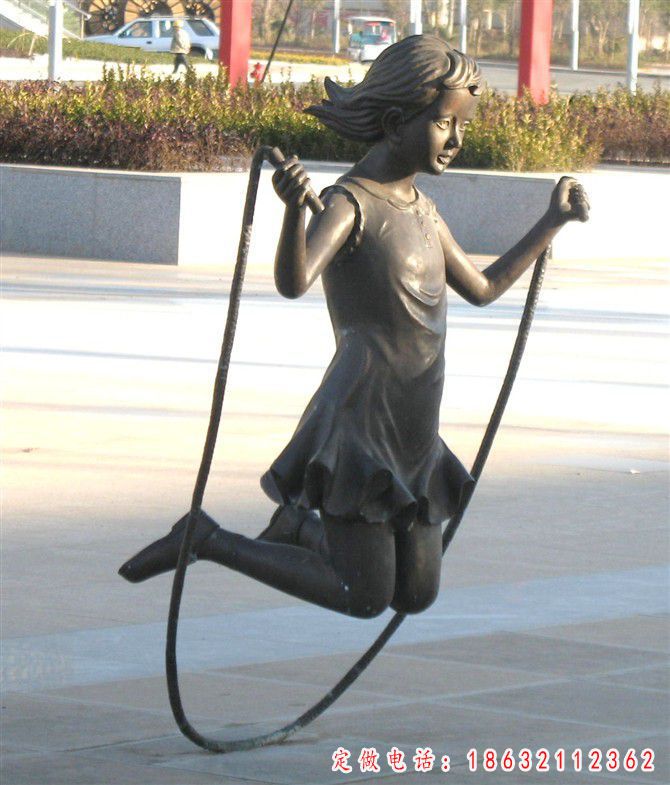 跳绳女孩铜雕，广场人物雕塑