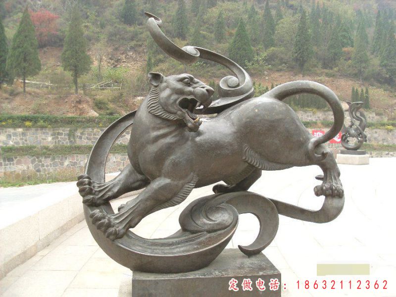 铜雕猎豹雕塑